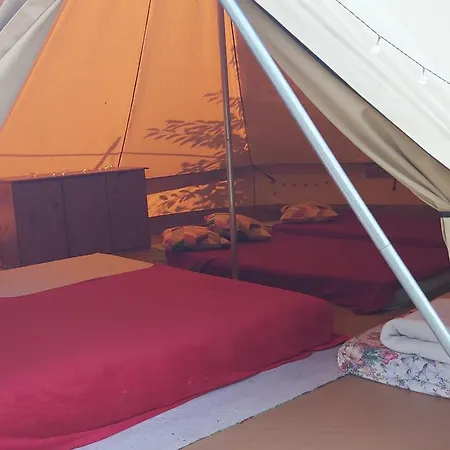 Luxury tent Kohegy Satrak Kicsi Luxussal Pazmand